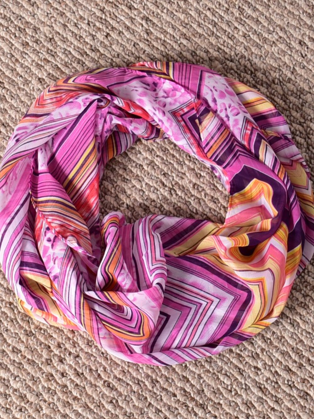 Lavello Lifestyle Infinity Scarf